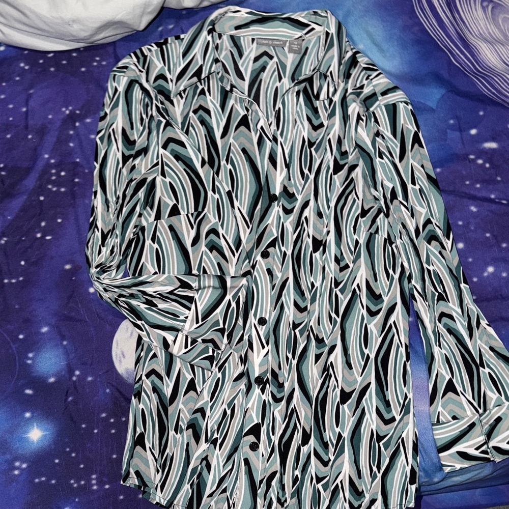 Apt. 9 Teal and Black Geometric Blouse